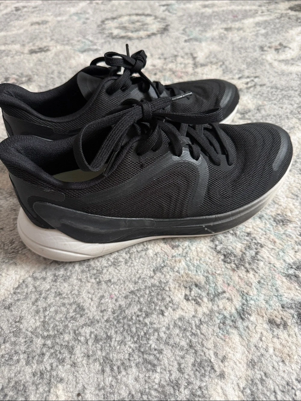 Lululemon Blissfeel 2 Womens Running Shoe
